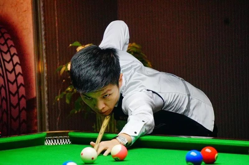 方面具有不 方面具有不